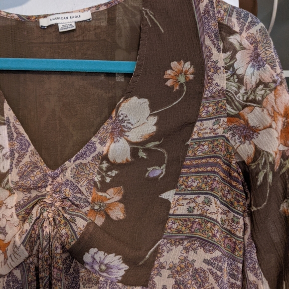 American Eagle blouse cropped small - Picture 2 of 3